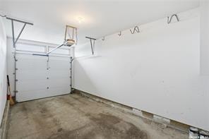 Willowgrove社区带封闭院子的联排出售，2014年1357尺3房3卫，单车库+双车位——林与唐地产 Will Li - 6